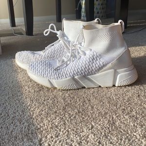 💁🏽‍♀️ Lightweight Fashion Sock Sneakers